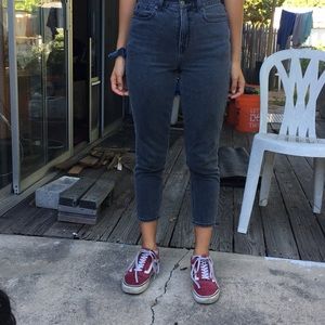 American Eagle Black HighWaisted Cropped Mom Jeans